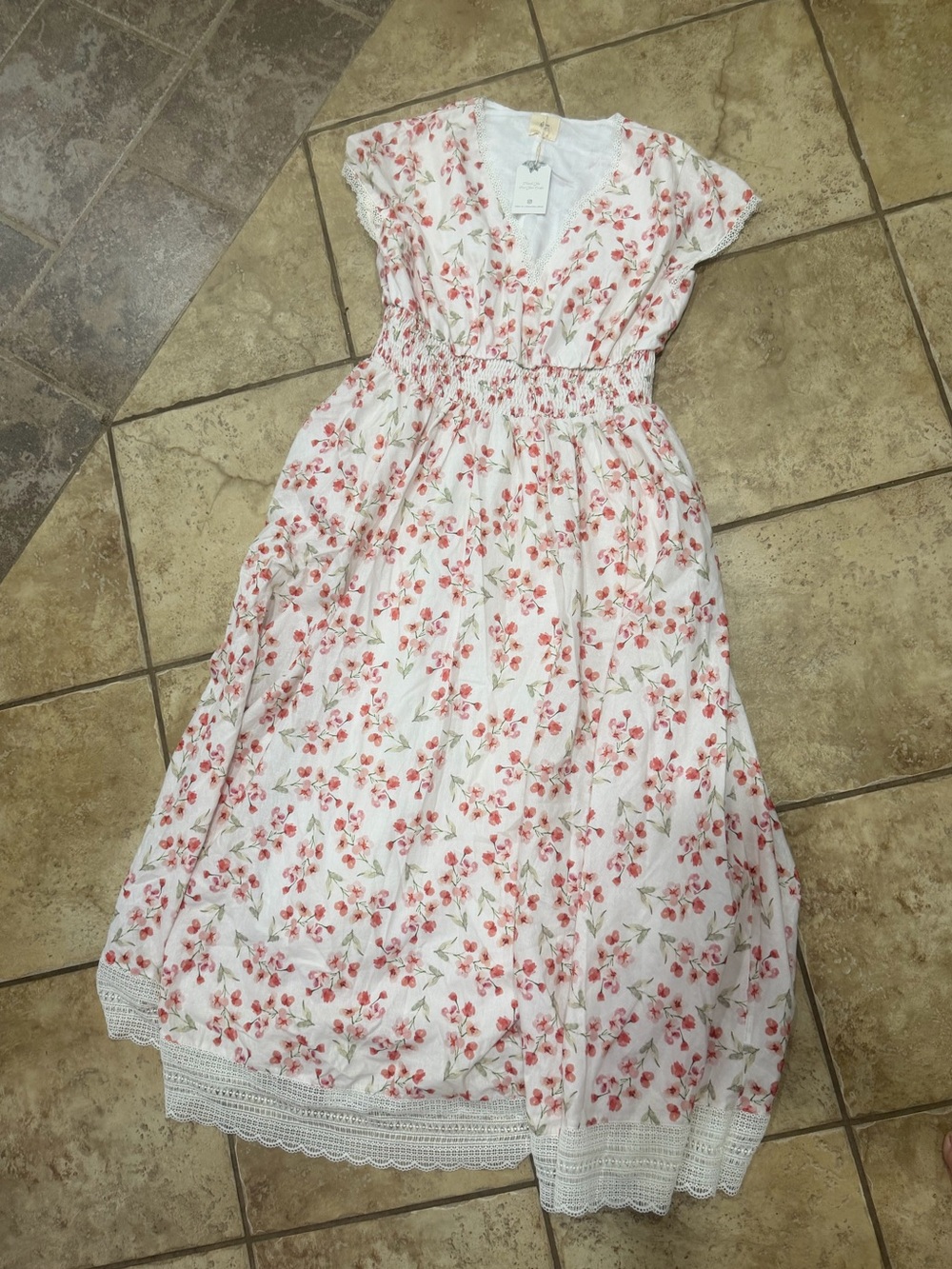Linen Vibes NWT Floral Midi Dress Lace Trim V-Neck Size L